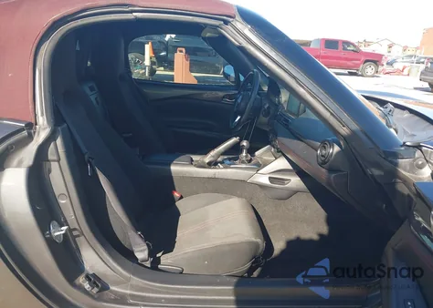 2018 Mazda Mx-5 Miata Club z USA, uszkodzony, nr VIN JM1NDAC73J0205354